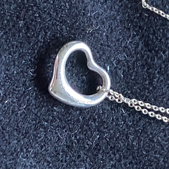 🎁 TIFFANY Elsa Peretti Open Heart Necklace - Picture 4 of 6